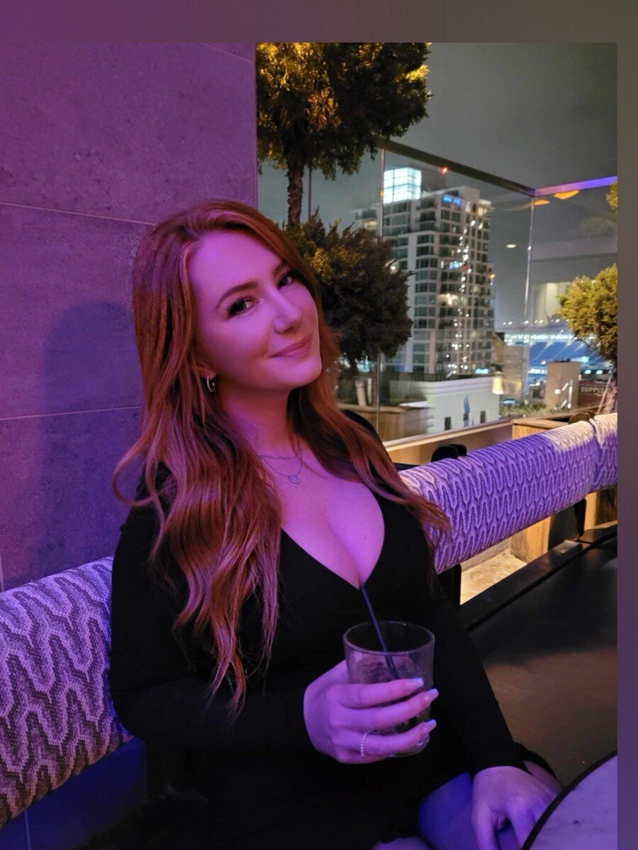 Ashleyblueeyes (@ashleyblueeyes), OnlyFans creator