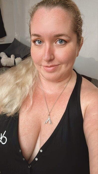 Ashleymanta (@ashleymanta), OnlyFans creator