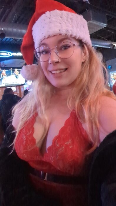 Ashleyroseof (@ashleyroseof), OnlyFans creator