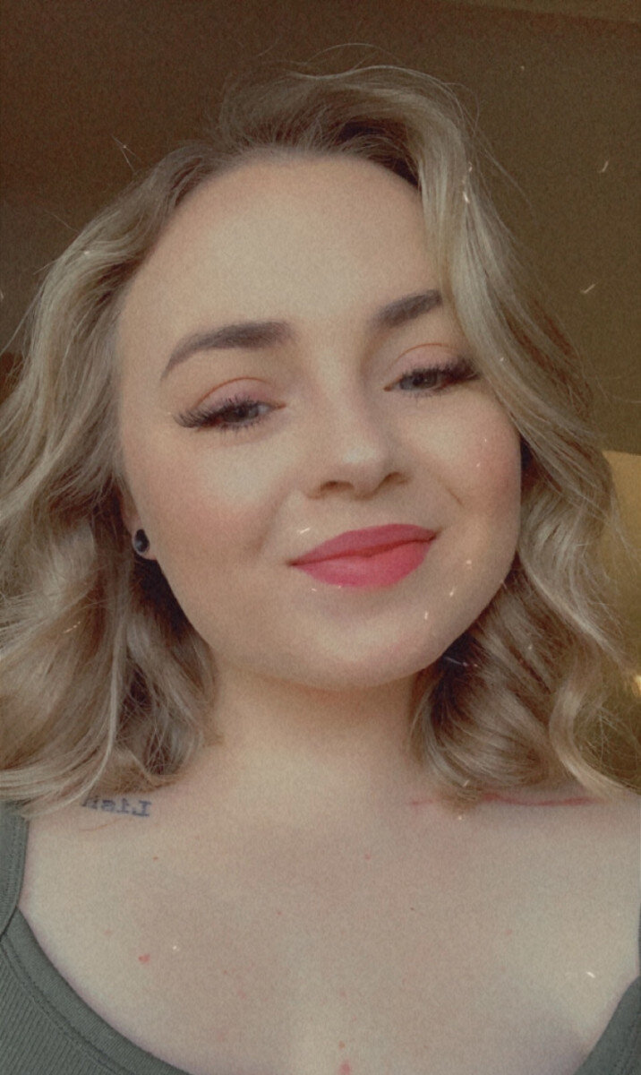 Ashleywhitecams (@ashleywhitecams), OnlyFans creator