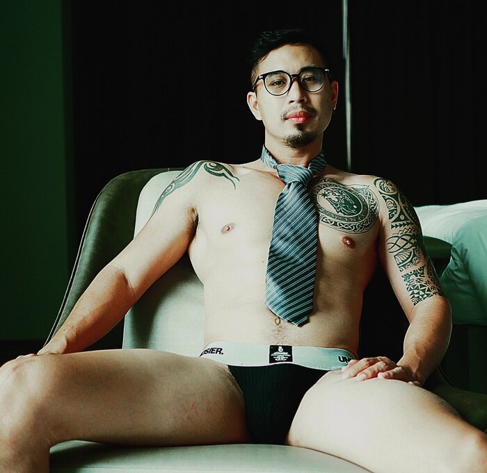 Ashtocinder (@ashtocinder), OnlyFans creator