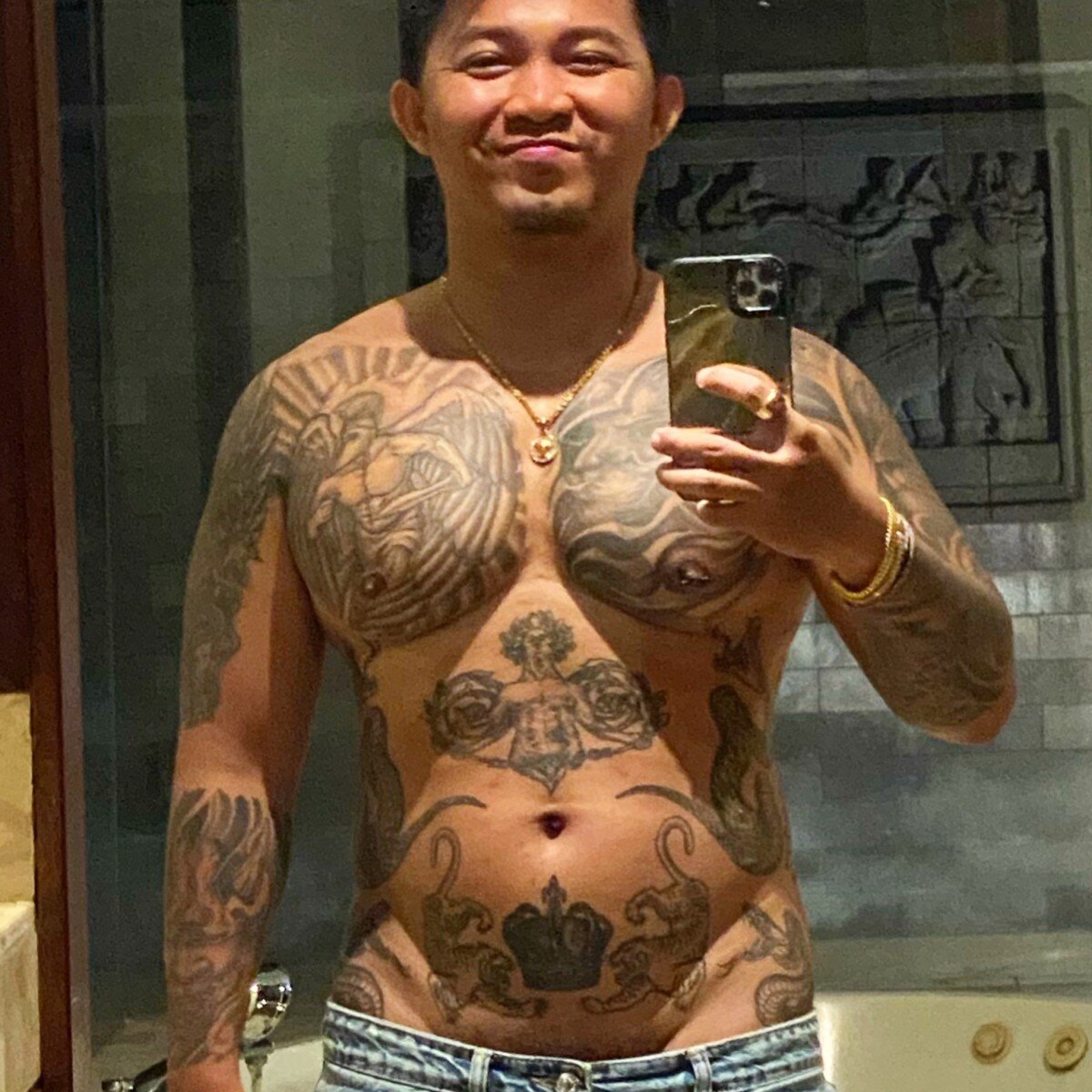 Asianinkedtop (@asianinkedtop), OnlyFans creator