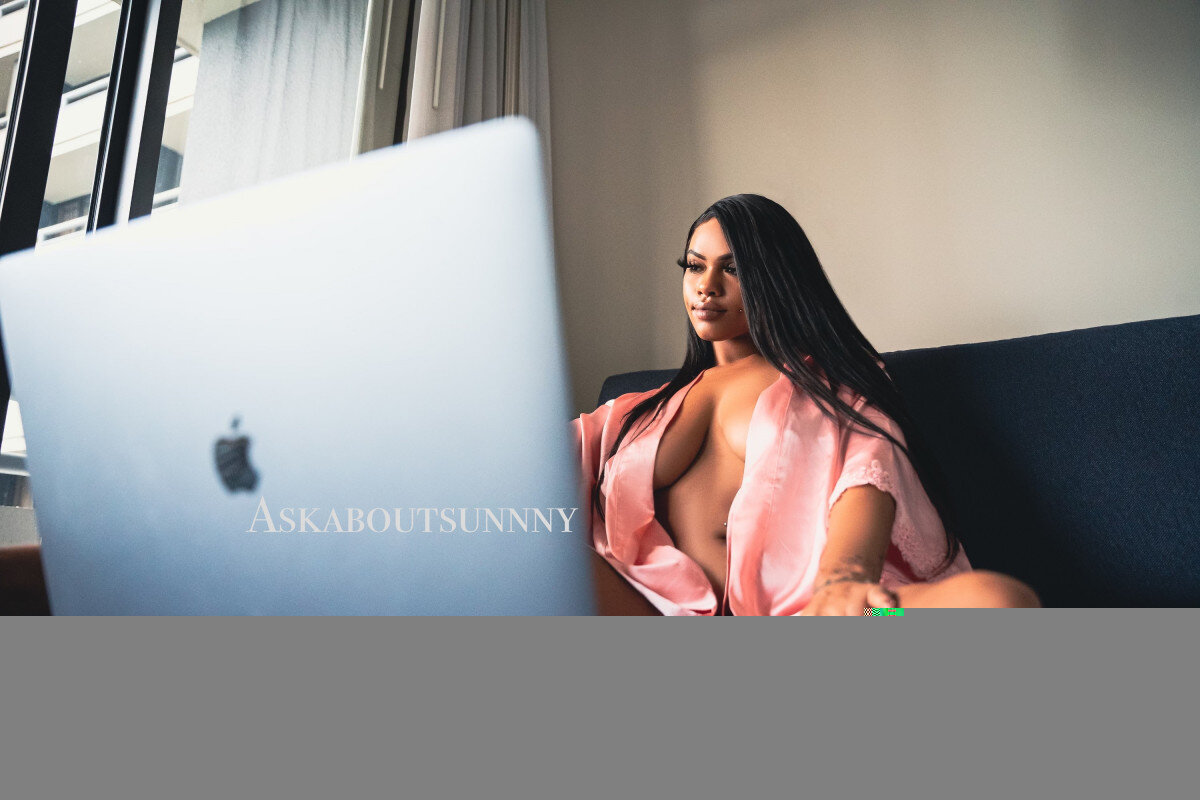 Askaboutsunnny (@askaboutsunnny), OnlyFans creator