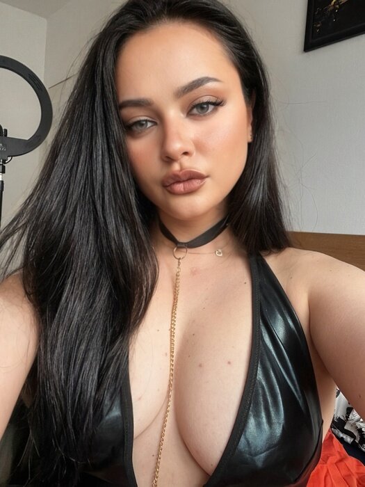 Athenanightt (@athenanightt), OnlyFans creator