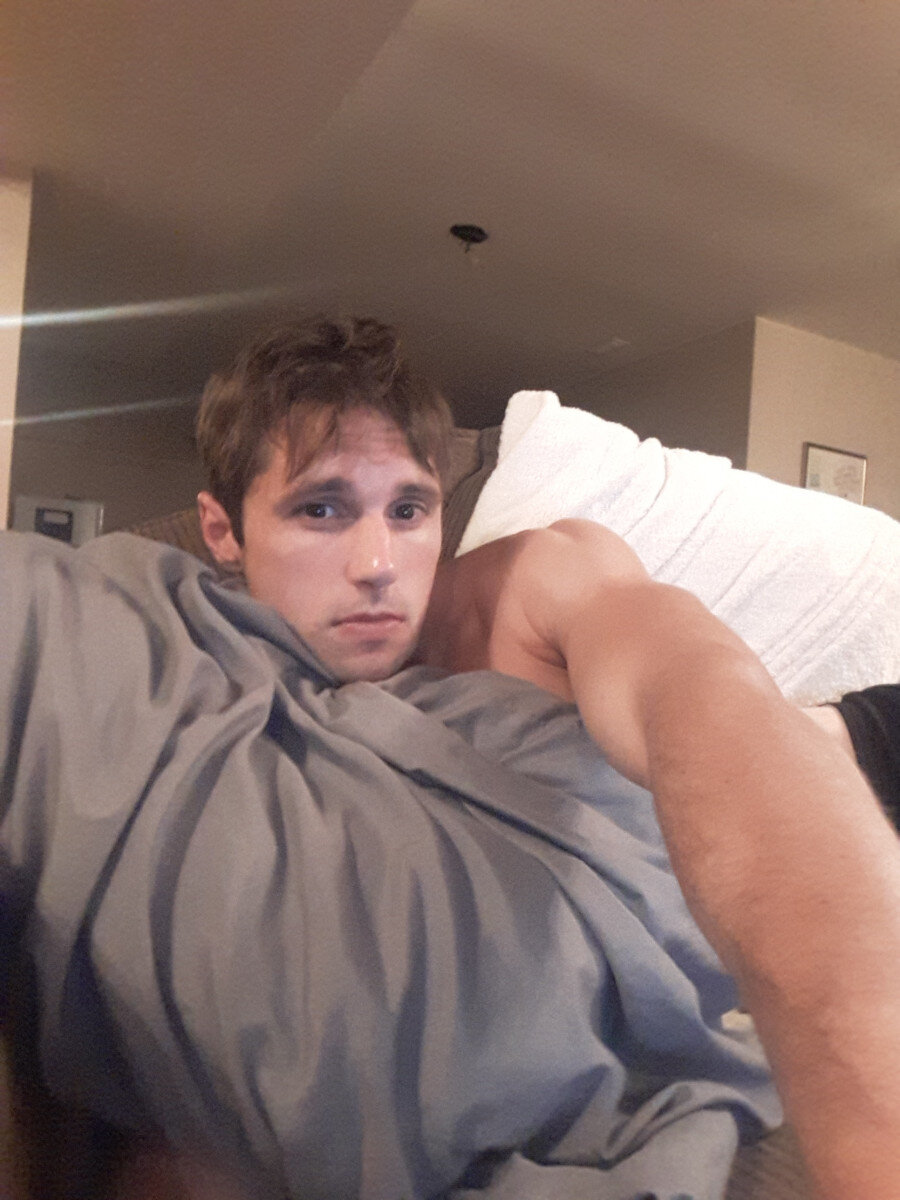 Athleteguy55555 (@athleteguy55555), OnlyFans creator