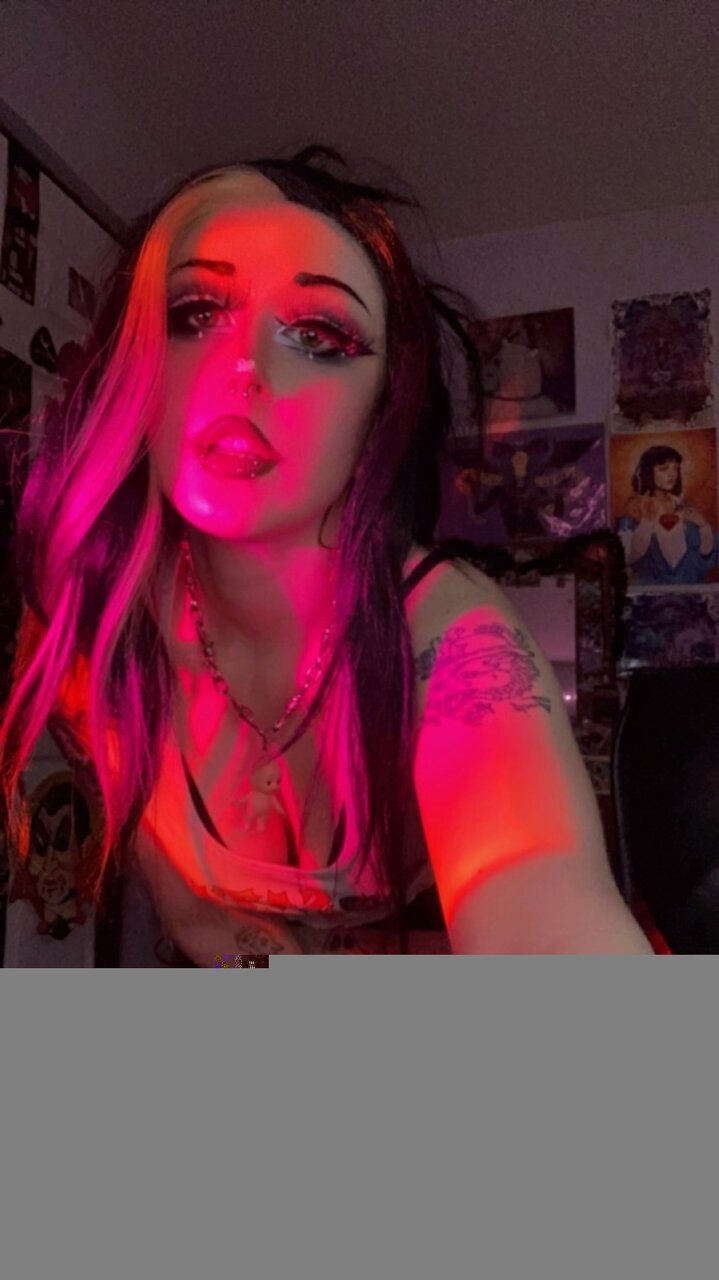 Audreygray666 (@audreygray666), OnlyFans creator