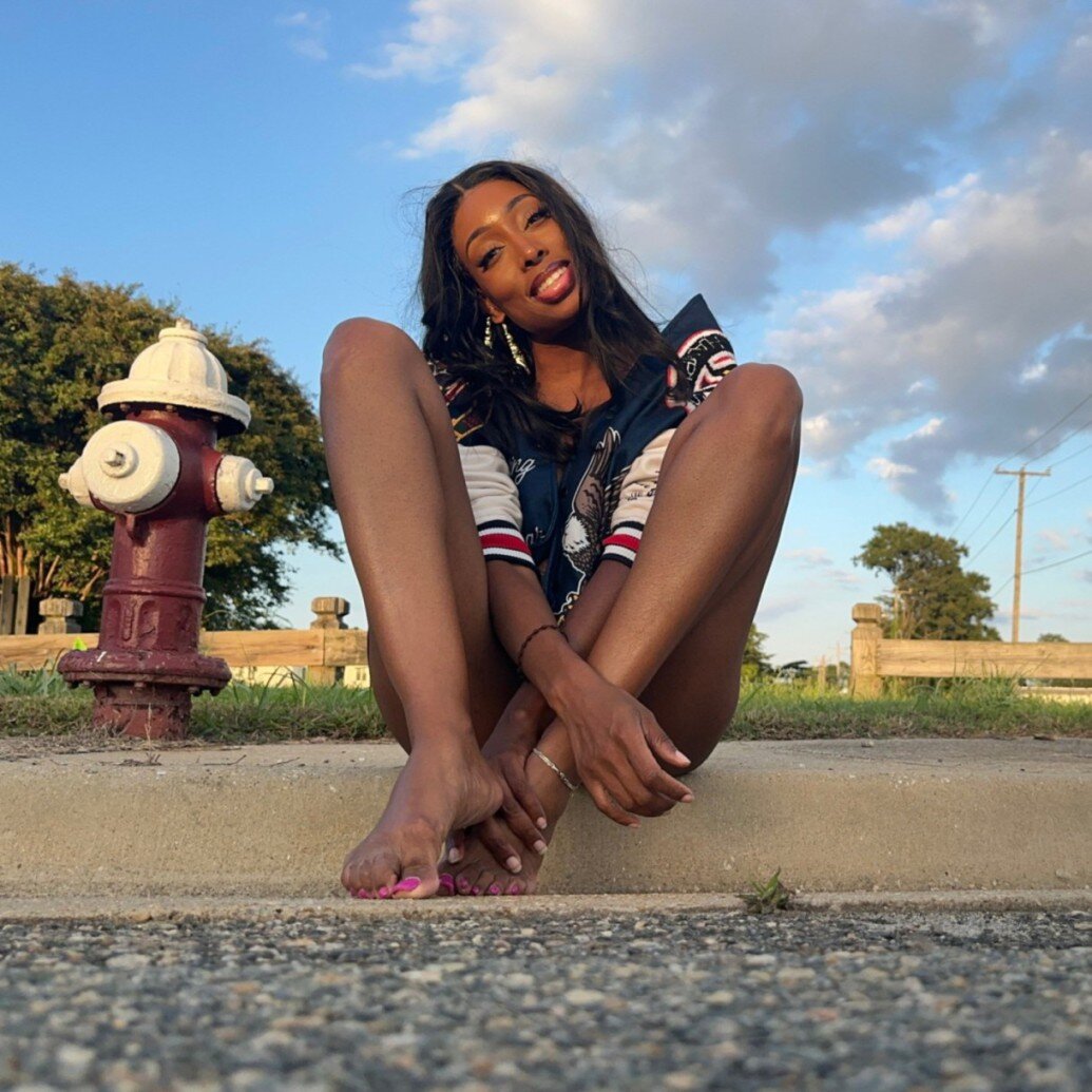 Auramoods (@auramoods), OnlyFans creator