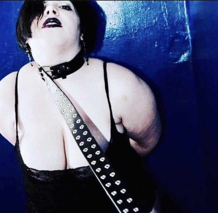 Auroraskulls (@auroraskulls), OnlyFans creator