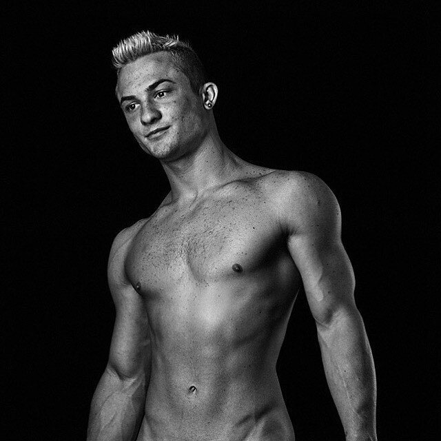 Austinxx32 (@austinxx32), OnlyFans creator