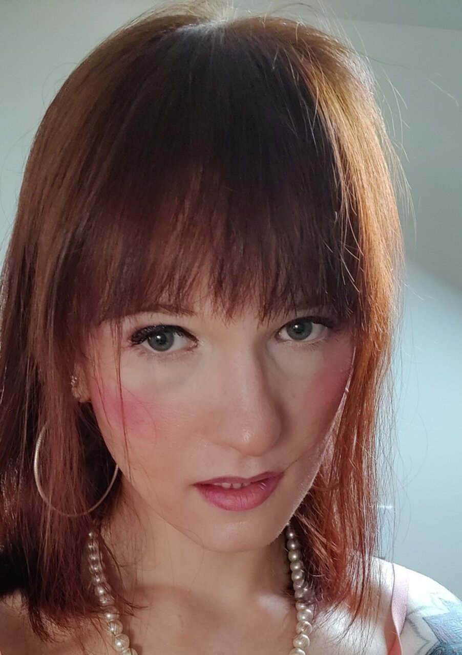 Autumnnights (@autumn-nights), OnlyFans creator