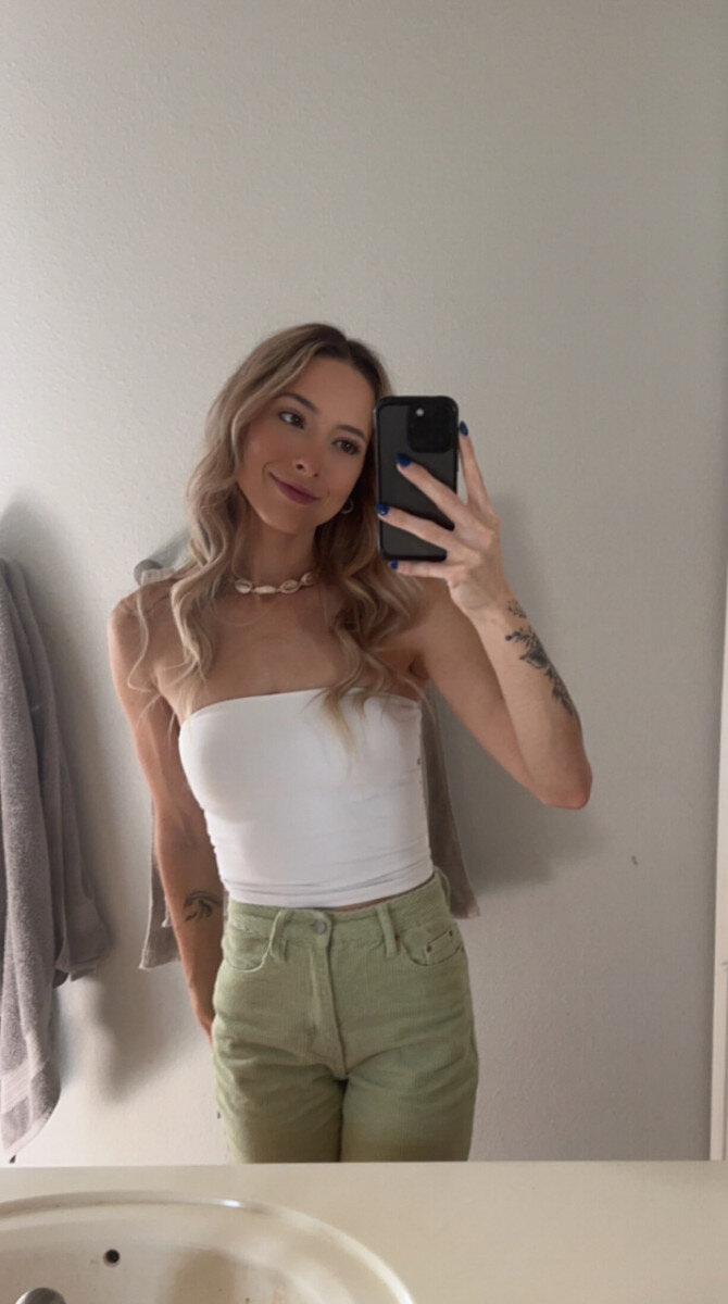 Avaaloves (@avaaloves), OnlyFans creator