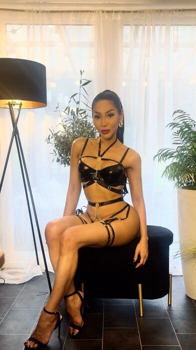 Pre (@avapretty069), OnlyFans creator