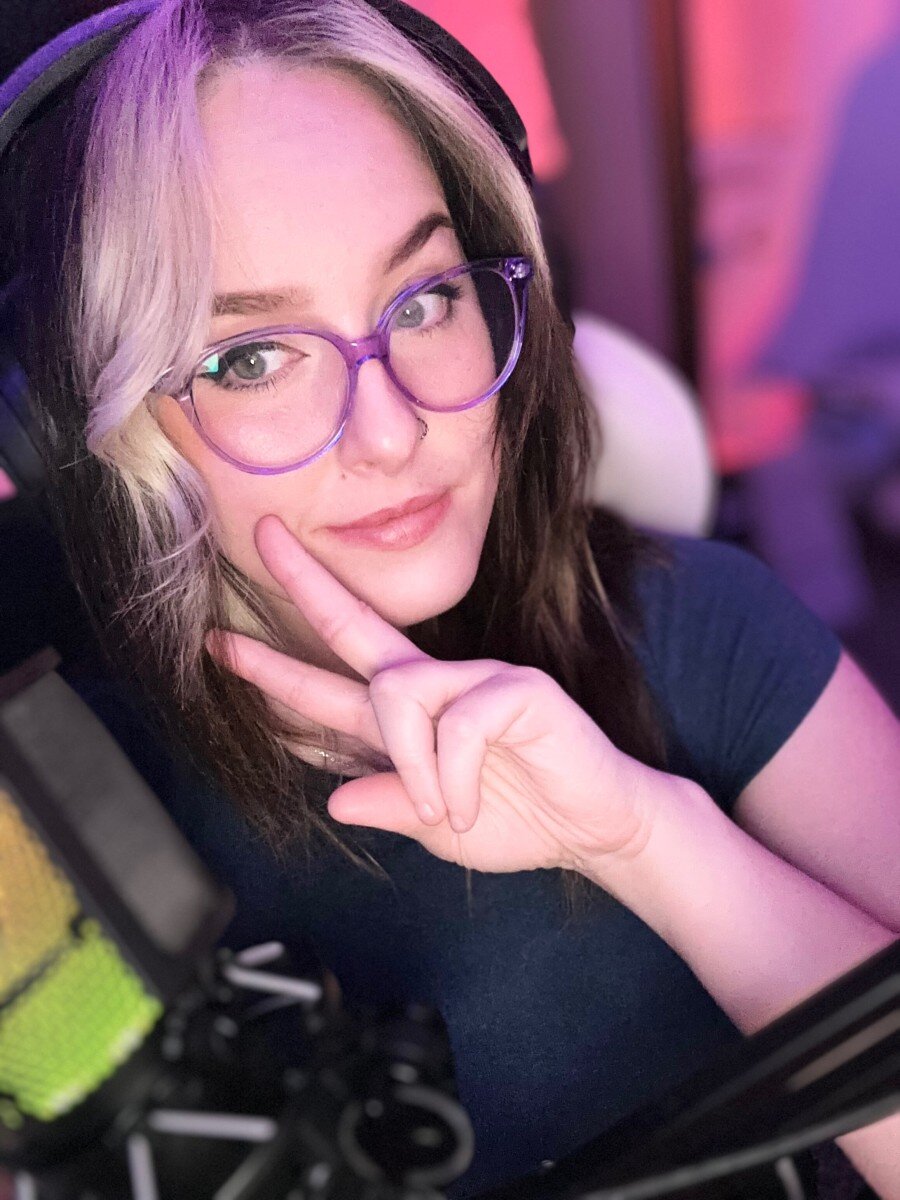 Avarichu (@avarichu), OnlyFans creator