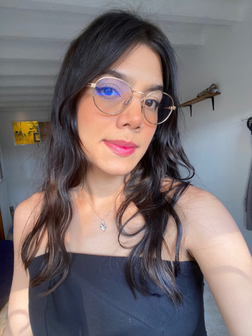 avis12 (@avis12), OnlyFans creator