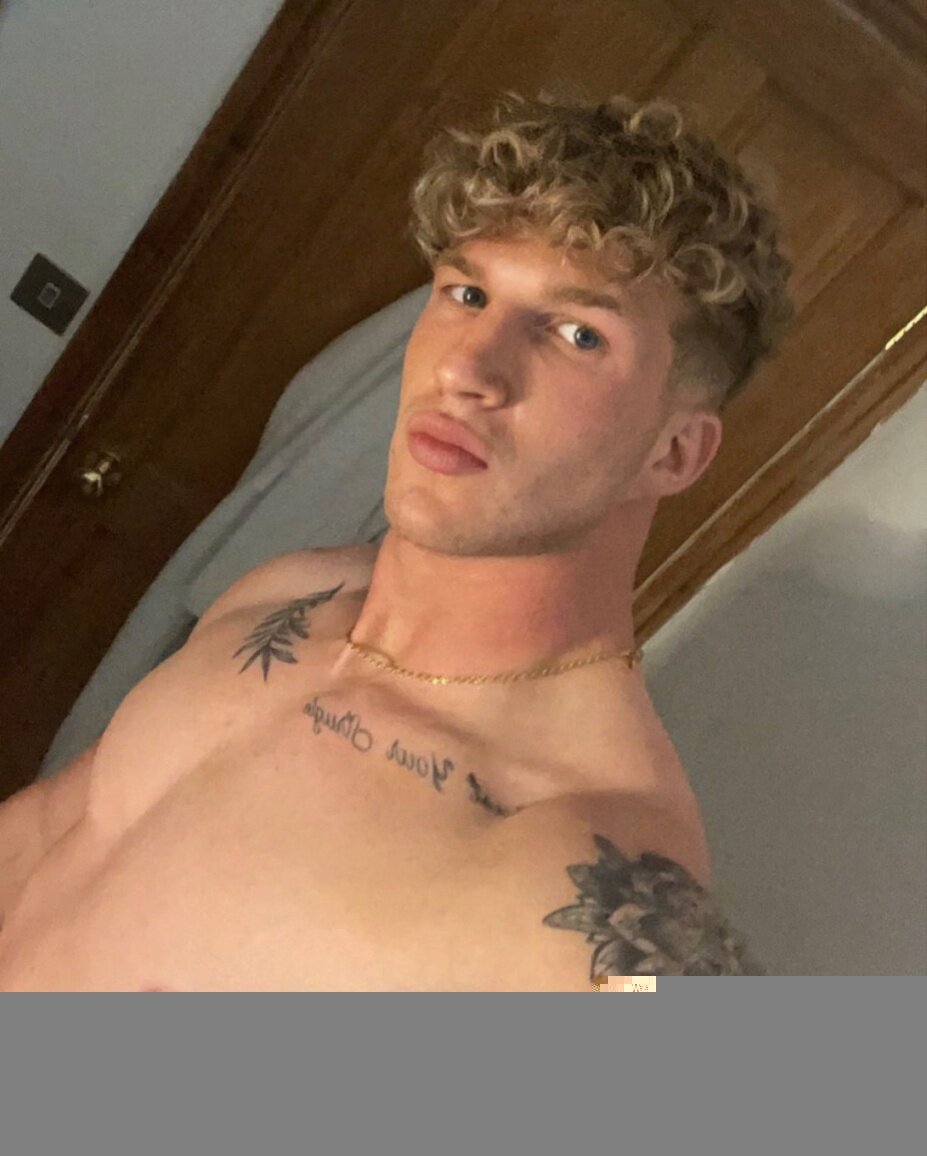 Axel65xxx (@axel65xxx), OnlyFans creator