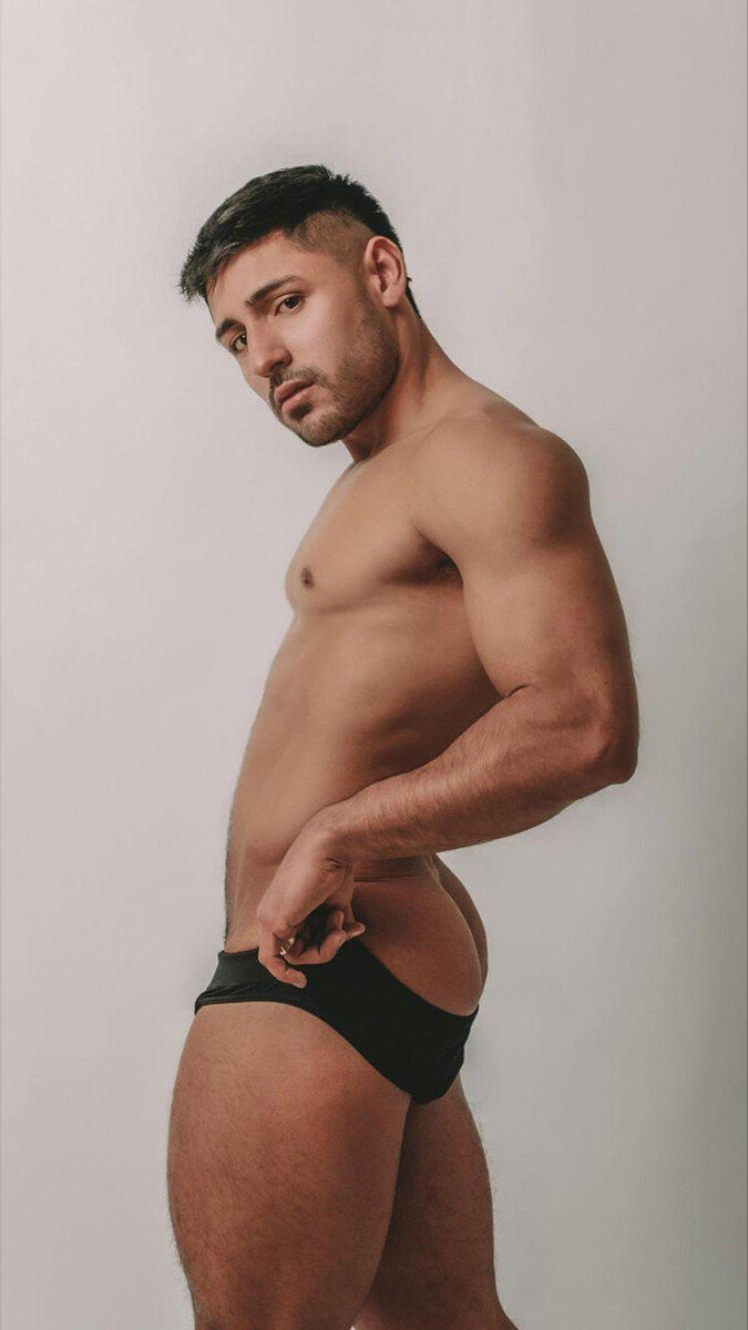 Axel (@axelfitboy), OnlyFans creator