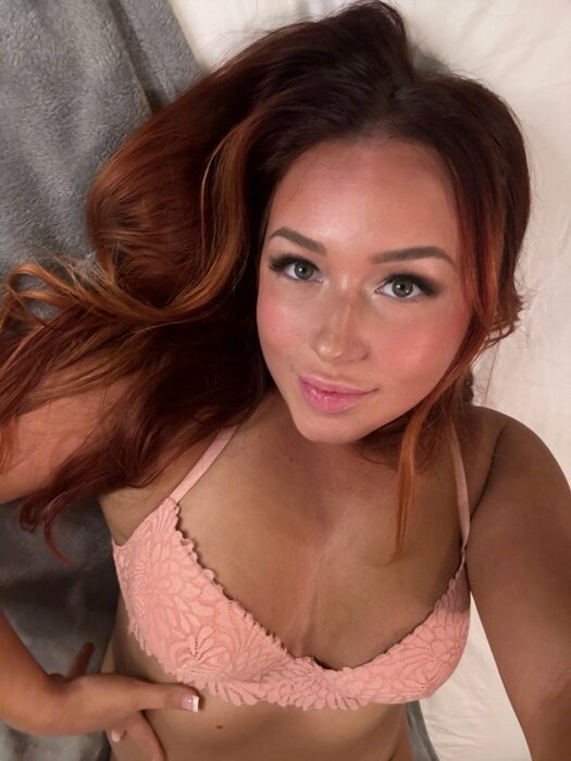 Aylaanne (@aylaanne), OnlyFans creator