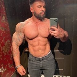 B1gbear69 (@b1gbear69), OnlyFans creator