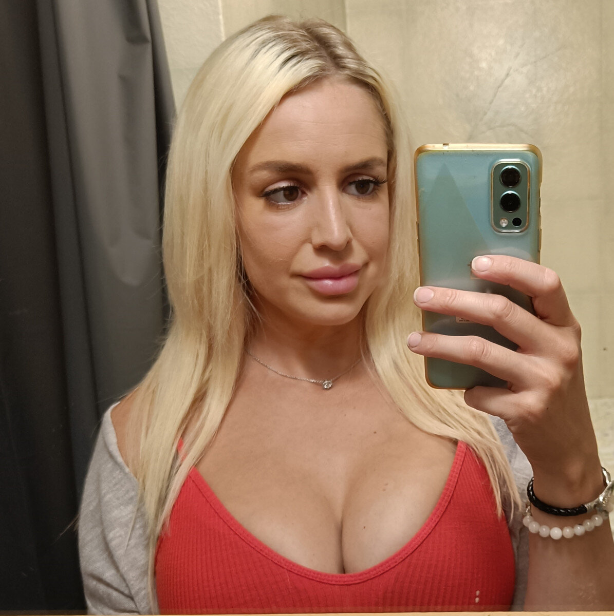 B3ckasdona (@b3ckasdona), OnlyFans creator