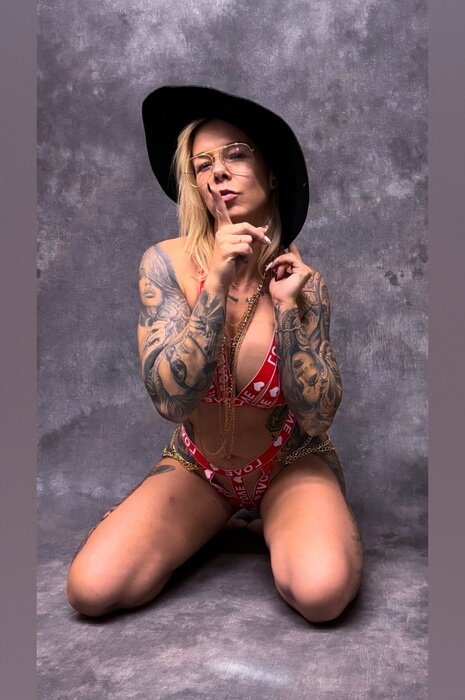 Babs (@babstattoo), OnlyFans creator