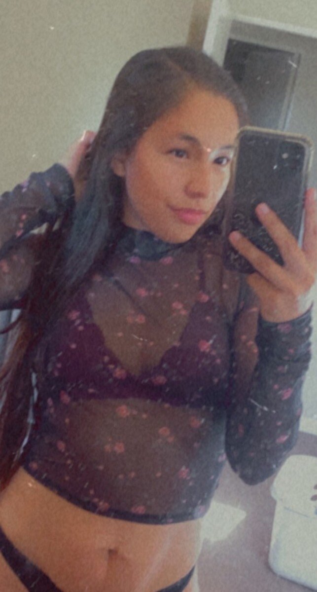 Babydoll111 (@baby_doll111), OnlyFans creator