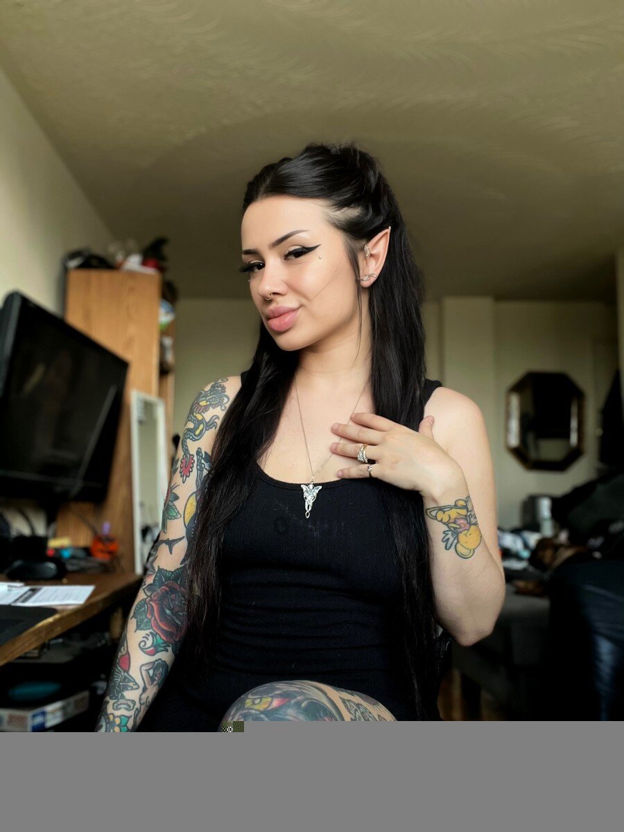 Babyarwentv (@babyarwentv), OnlyFans creator