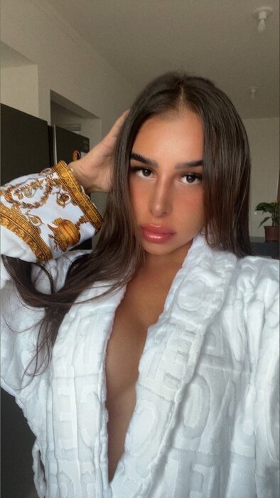 Babybraziliantrans (@babybraziliantrans), OnlyFans creator