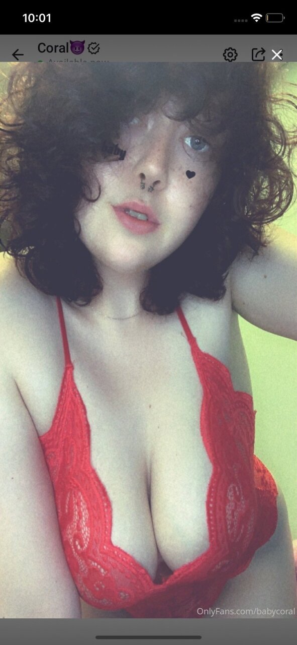 Babycoral (@babycoral), OnlyFans creator
