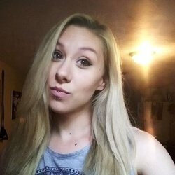 Babyelliebobellie (@babyelliebobellie), OnlyFans creator
