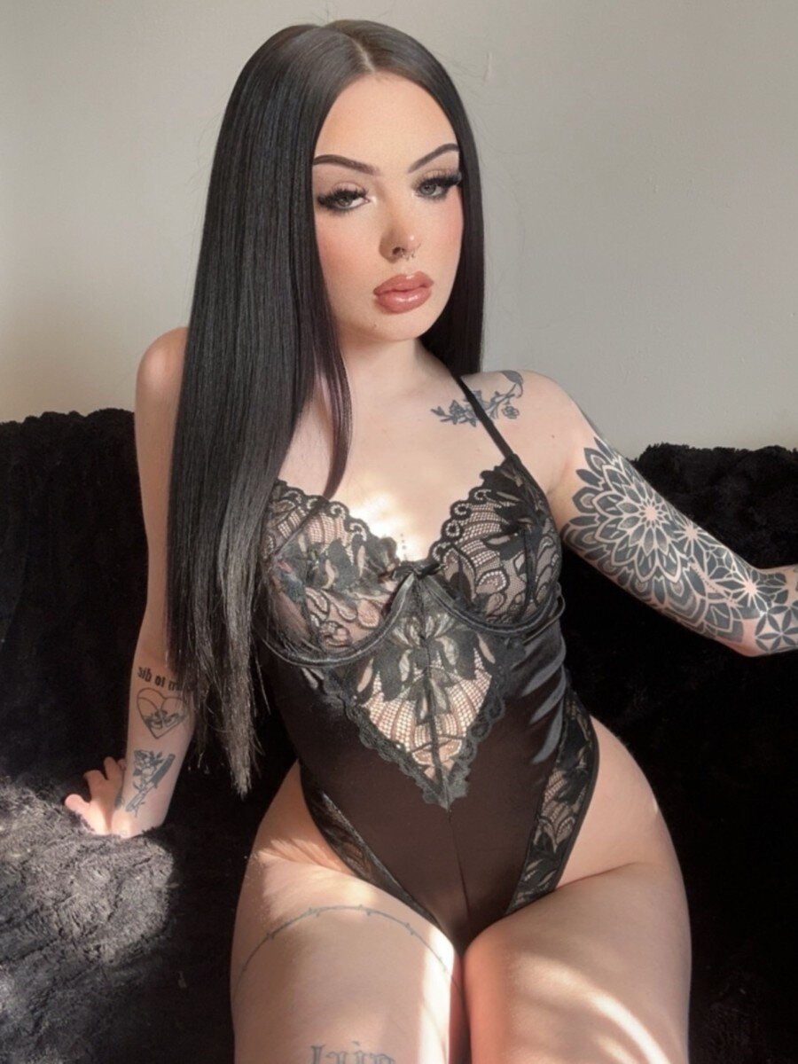 Babygh0stgirl (@babygh0stgirl), OnlyFans creator