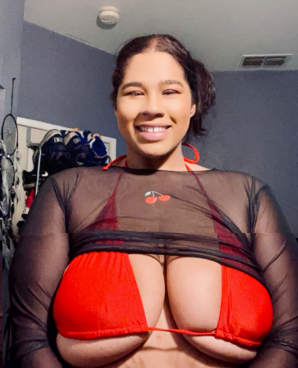 Babygirl2winn (@babygirl2winn), OnlyFans creator