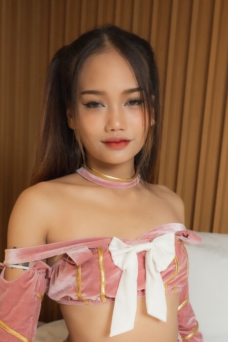 Muay (@babymuay18), OnlyFans creator