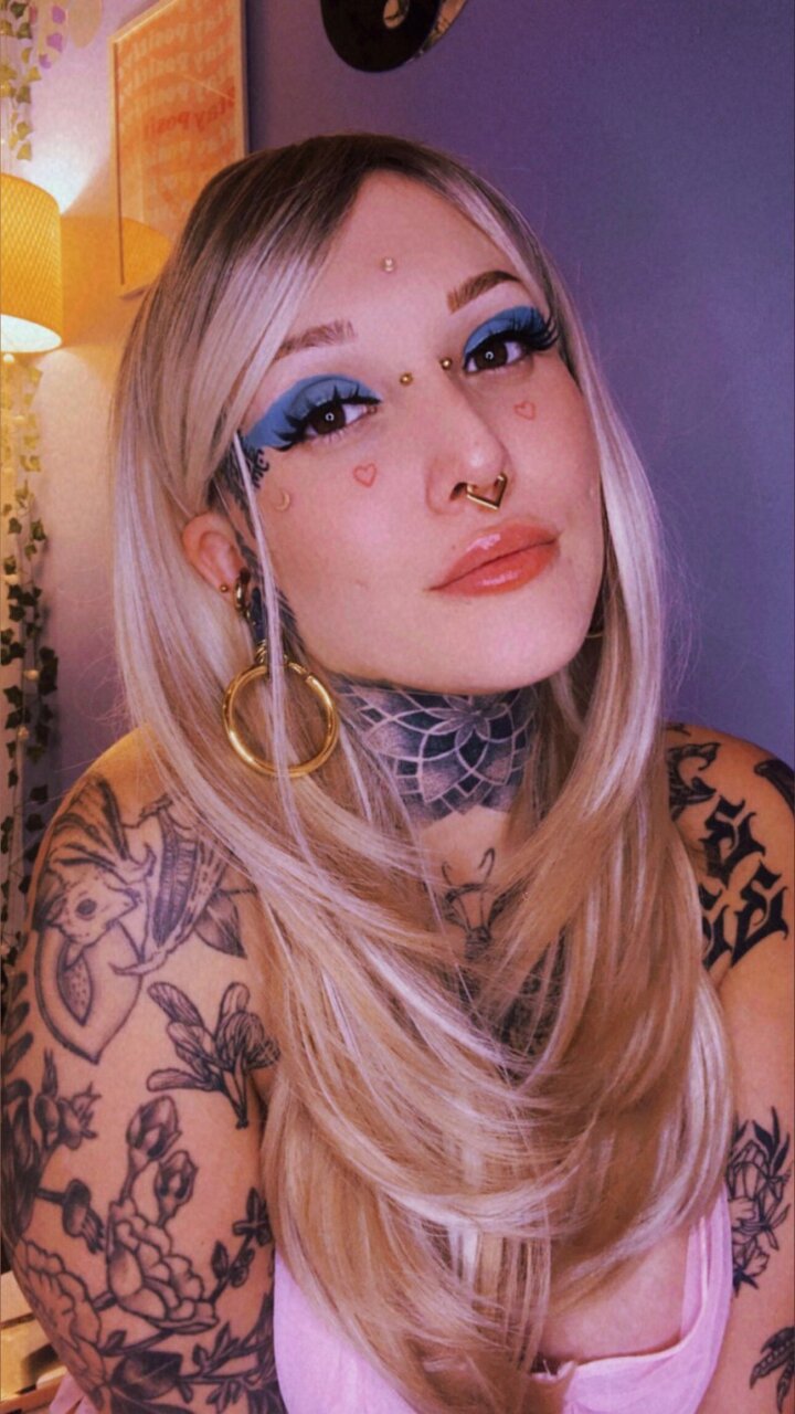 Babyrubyroo1 (@babyrubyroo1), OnlyFans creator