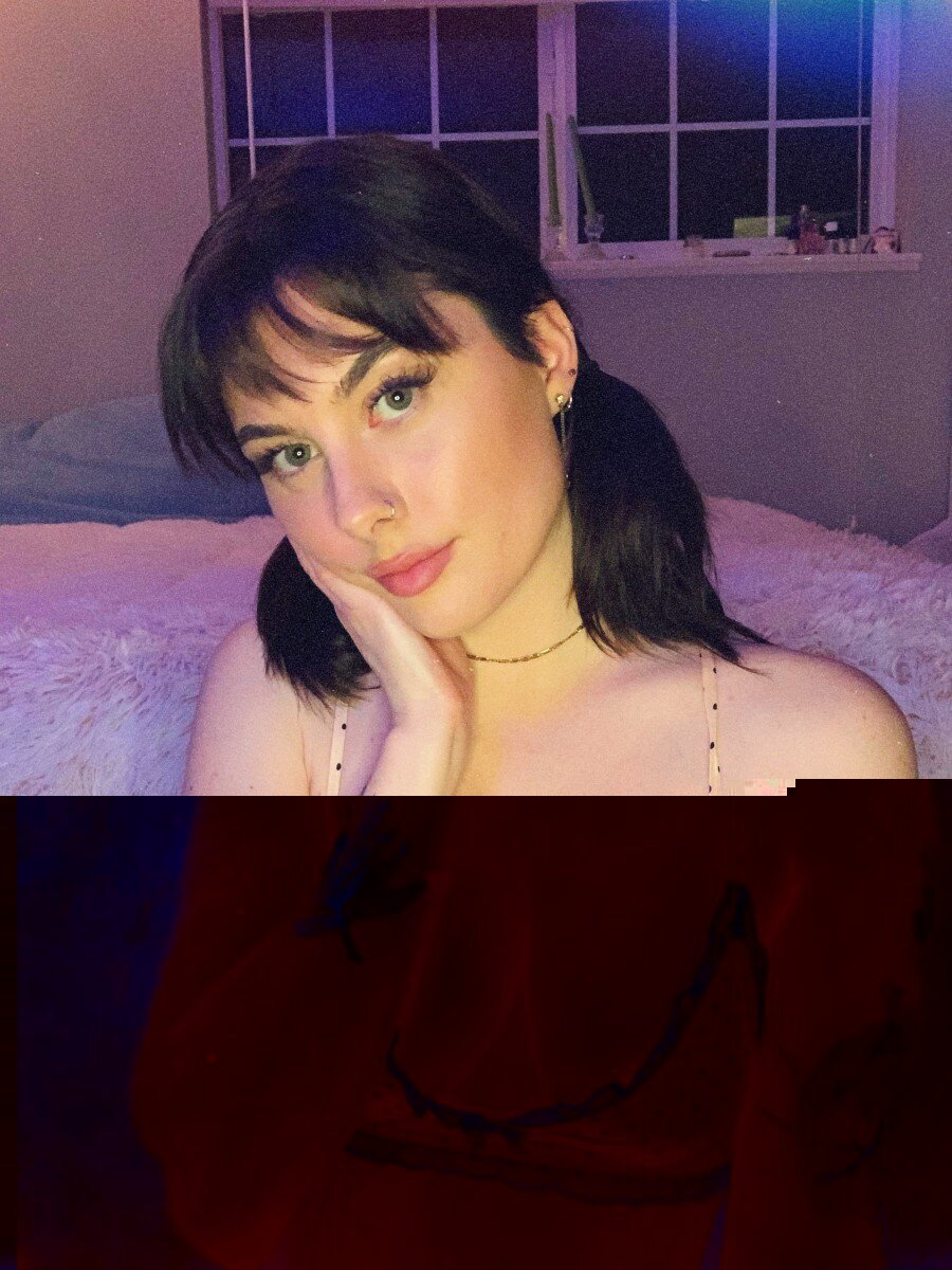 Babyylux (@babyylux), OnlyFans creator