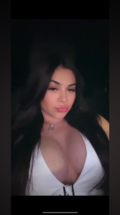 Babyyyybellaa (@babyyyybellaa), OnlyFans creator