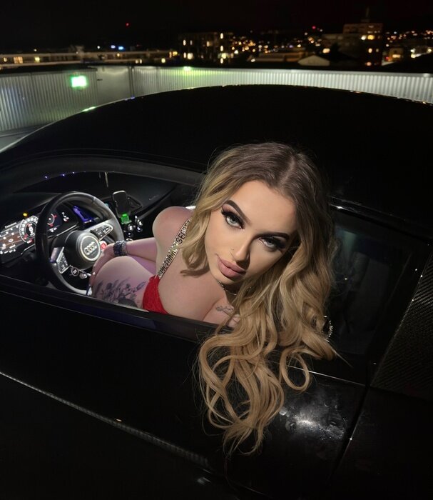 Badgirl69 (@bad-girl-69), OnlyFans creator