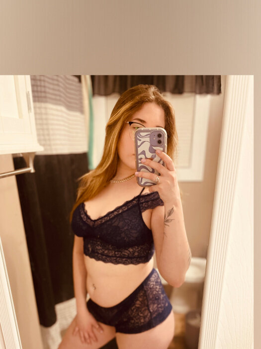 Badbabyy25 (@badbabyy25), OnlyFans creator