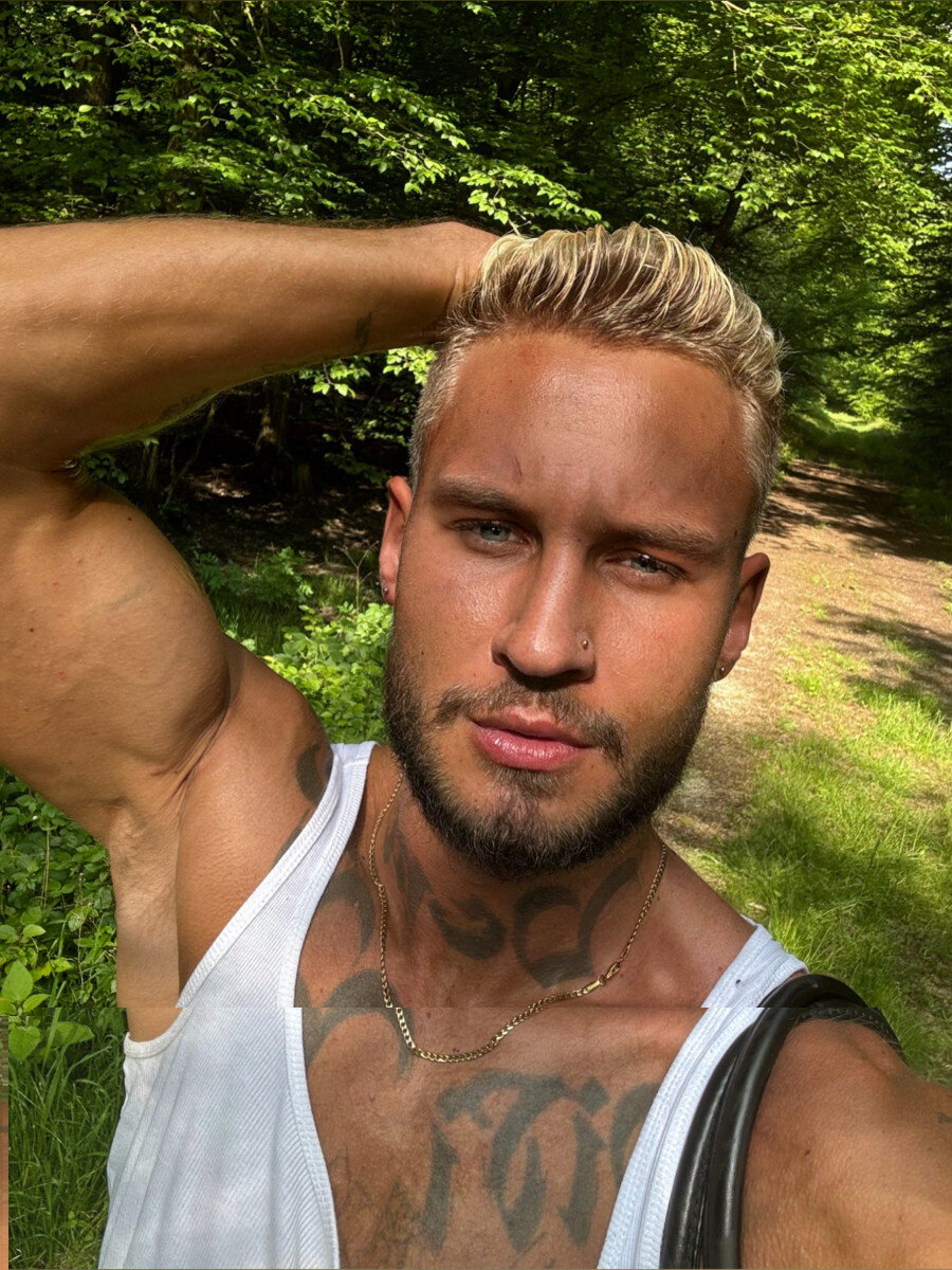 Badex (@badex), OnlyFans creator