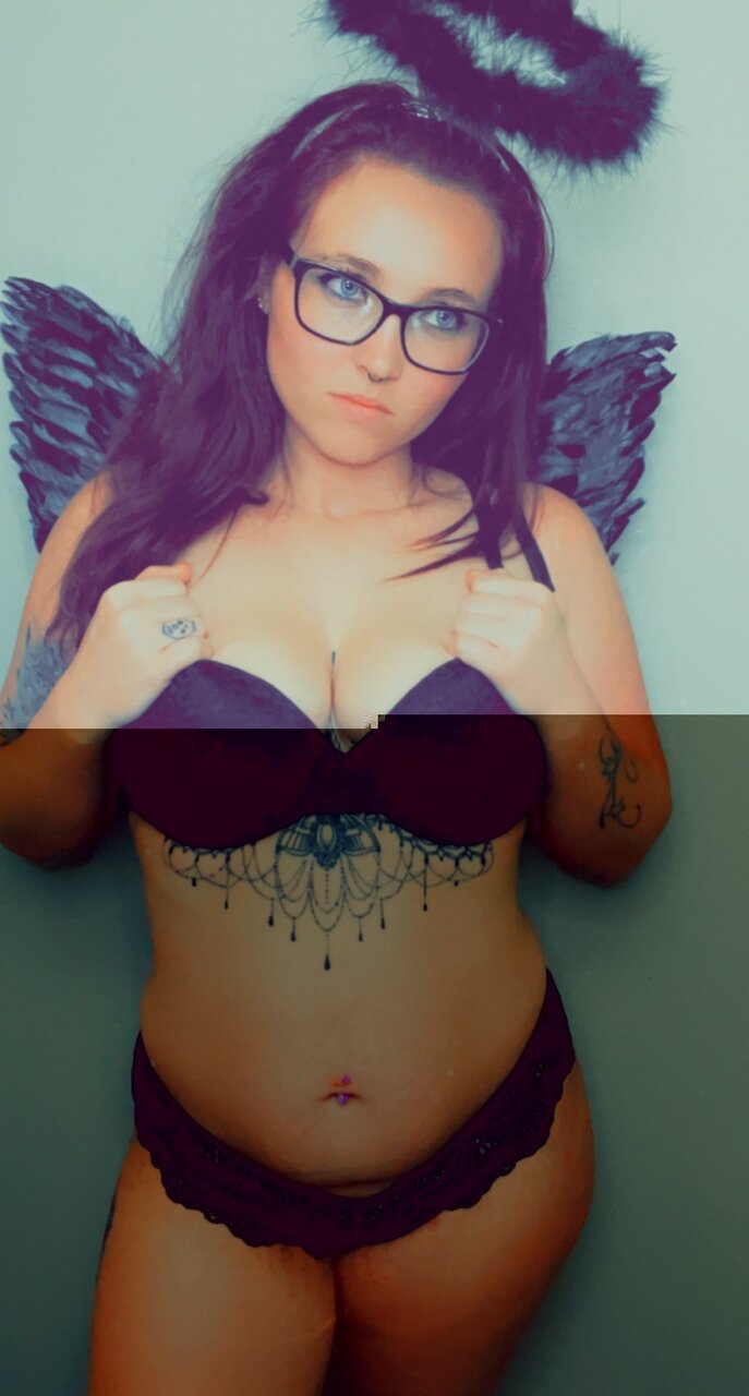 Badluv3r15 (@badluv3r15), OnlyFans creator