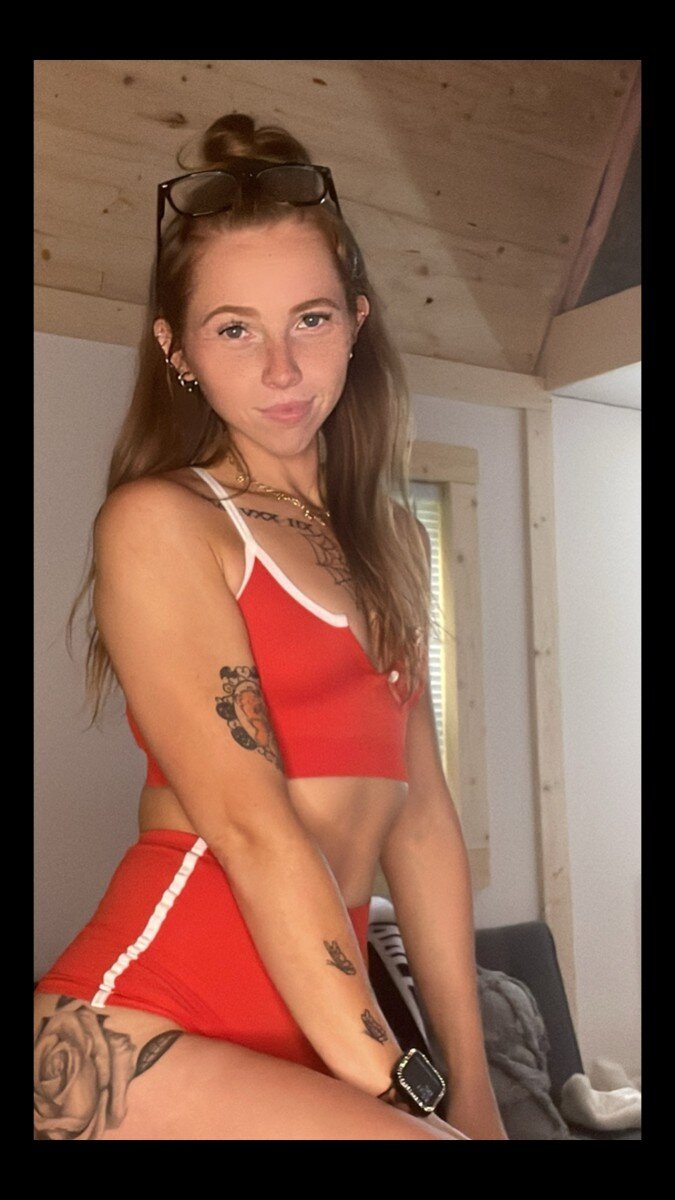 Bambicandifree (@bambi_candi_free), OnlyFans creator
