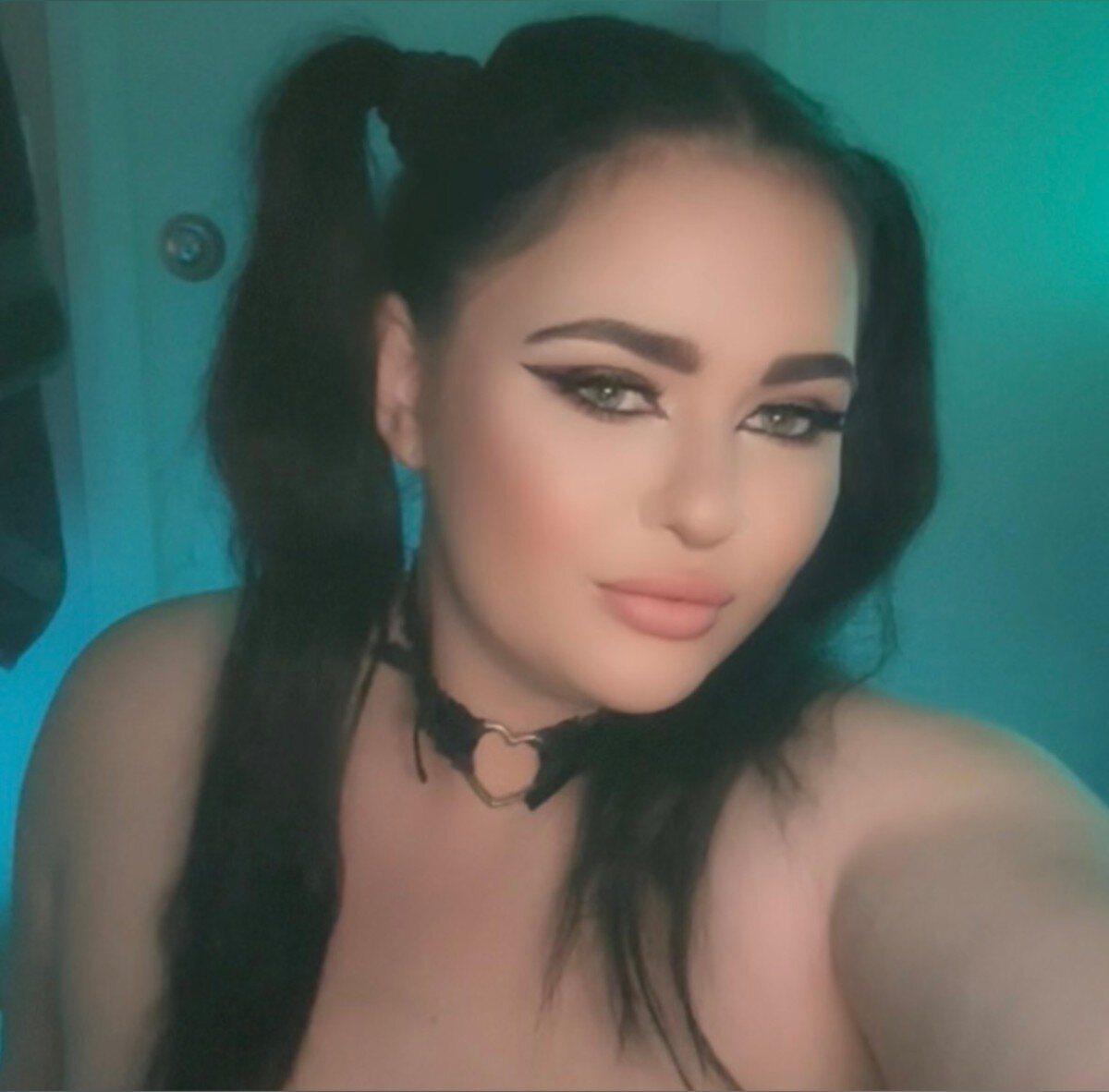 Bambii1 (@bambii1), OnlyFans creator