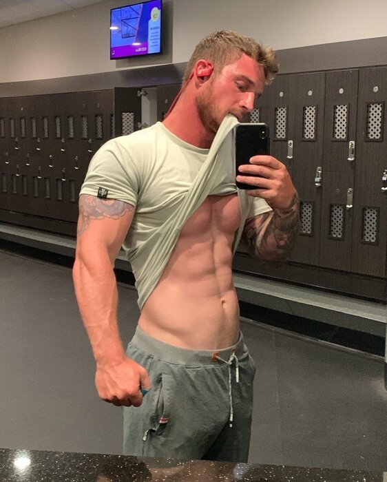 You (@bammikell), OnlyFans creator