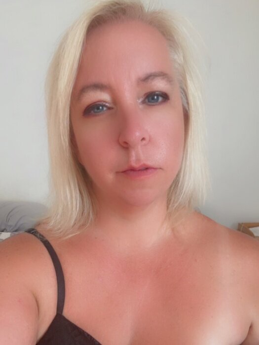 Barbb807 (@barbb807), OnlyFans creator