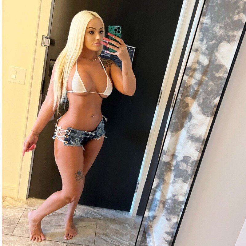 Barbiebanx (@barbiebanx), OnlyFans creator