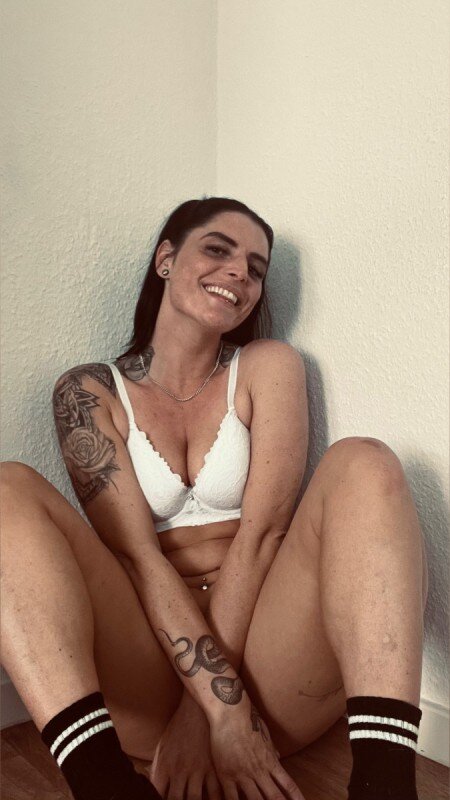 Bassbossbabe (@bassbossbabe), OnlyFans creator