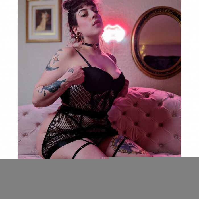Battyrage31 (@battyrage31), OnlyFans creator