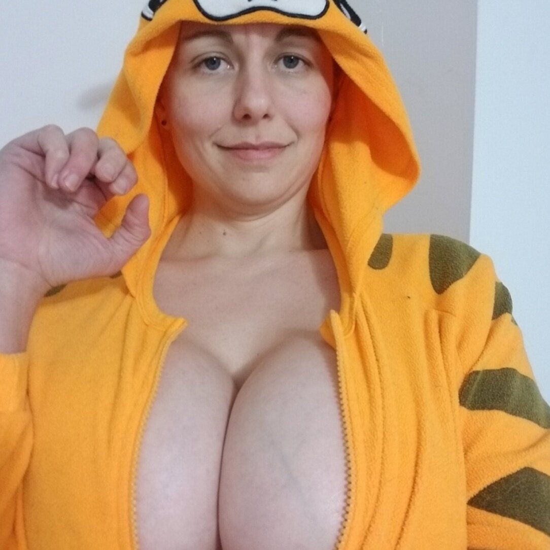 Bayesianash (@bayesianash), OnlyFans creator