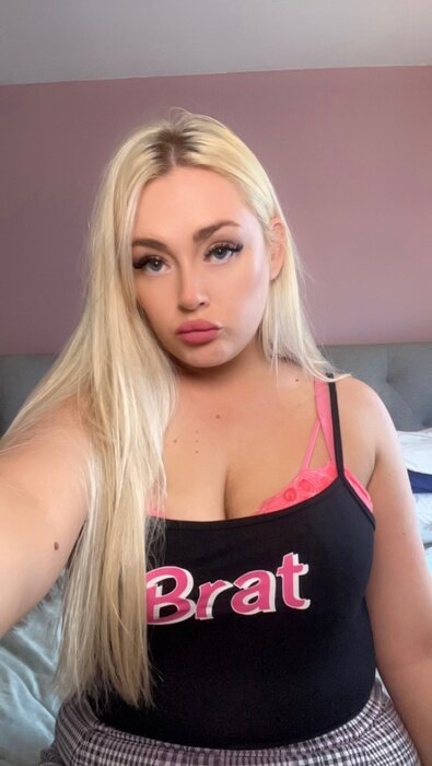 Bbellx (@bbellx), OnlyFans creator