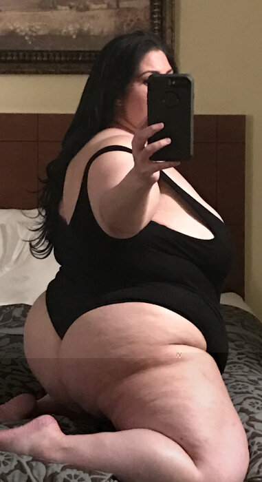 Bbwcomethru (@bbwcome_thru), OnlyFans creator