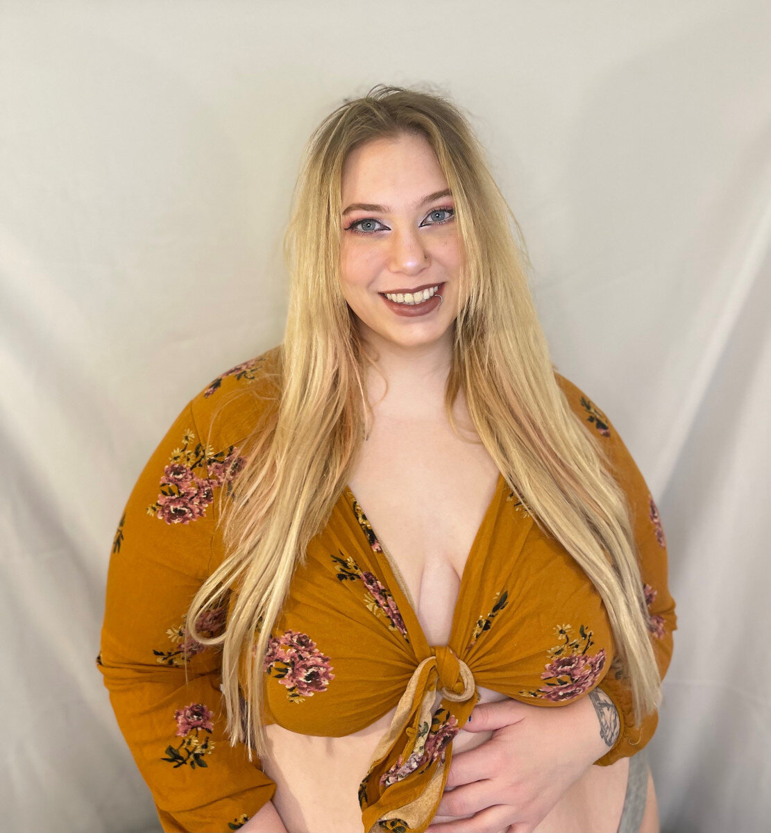 Bbwtarah (@bbwtarah), OnlyFans creator